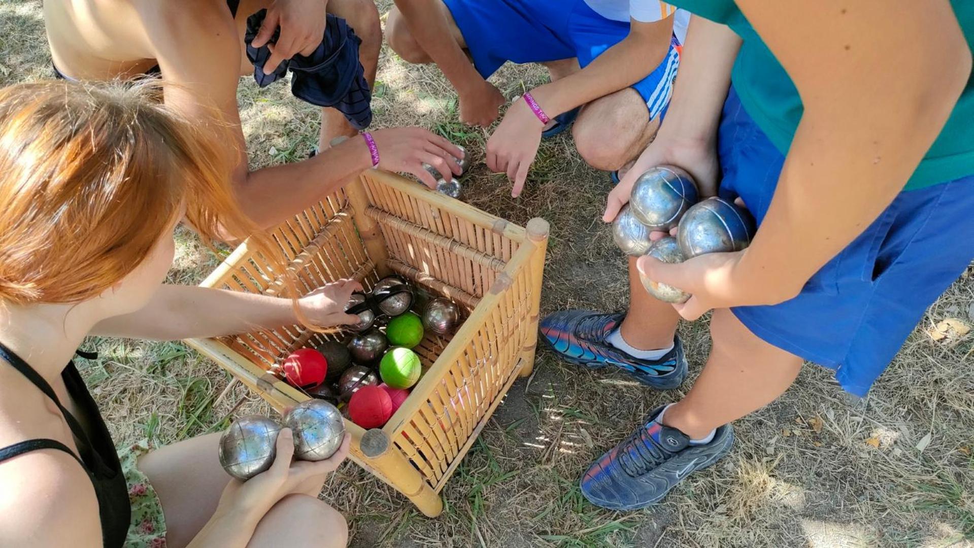 Camping Tikayan Felix De La Bastide Saint-Mitre-les-Remparts Luaran gambar