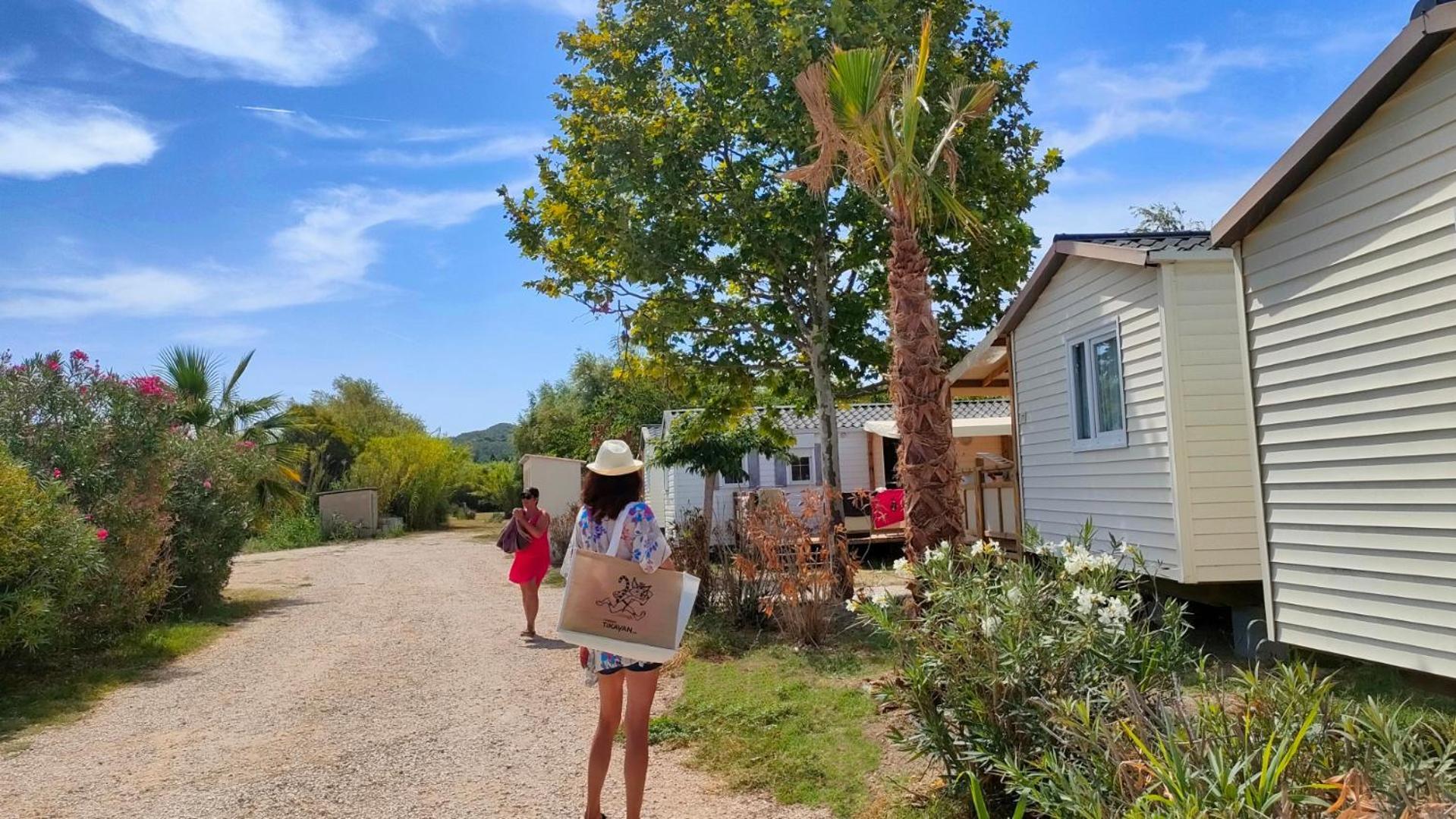 Camping Tikayan Felix De La Bastide Saint-Mitre-les-Remparts Luaran gambar